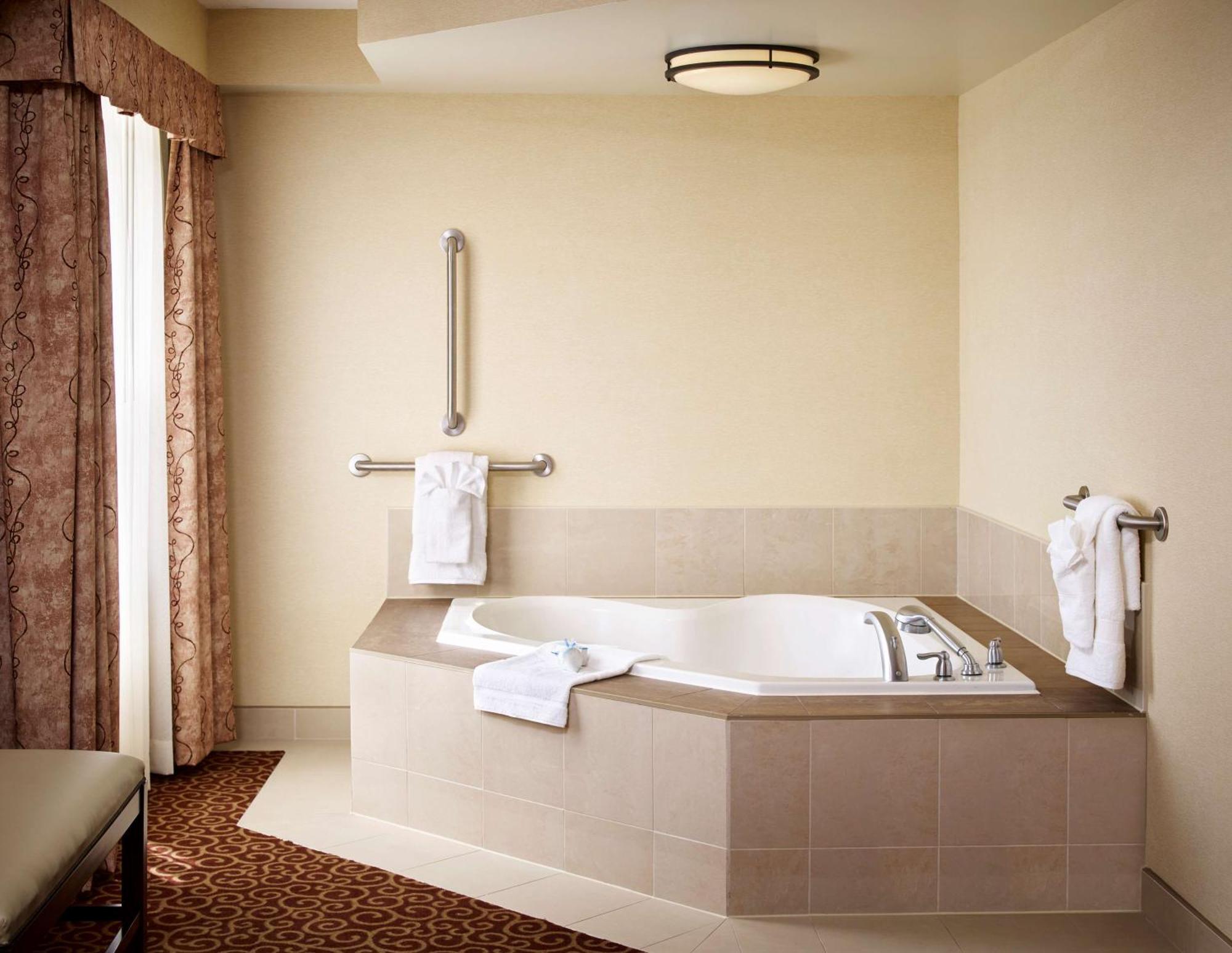 Hampton Inn By Hilton North Bay Esterno foto